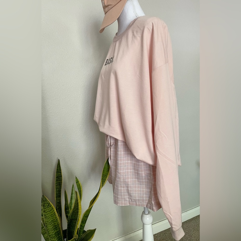 New - Pink BASIC Crewneck Pull over Sweatshirt - Picture 7 of 8